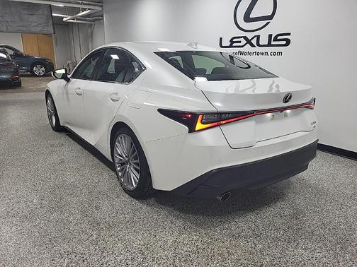 2022 Lexus IS 300 Base