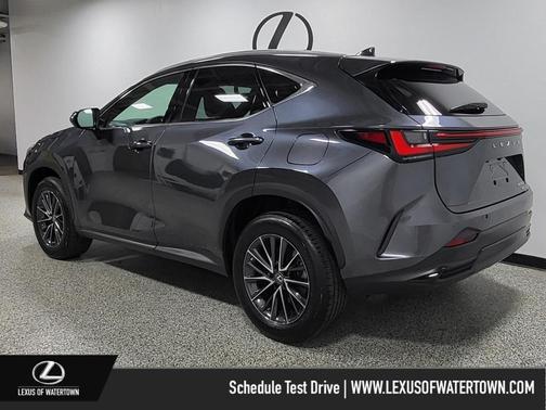 2022 Lexus NX 350h Premium