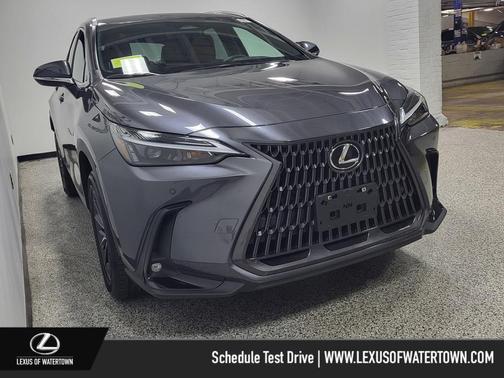 2022 Lexus NX 350h Premium