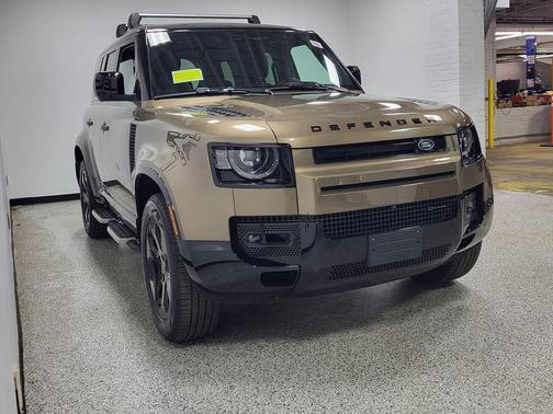 Lantau Bronze Metallic 2023 Land Rover Defender 110 X-Dynamic SE