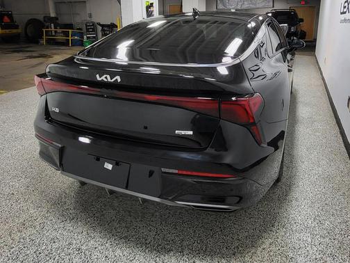 Aurora Black Pearl 2025 Kia K5 GT-Line