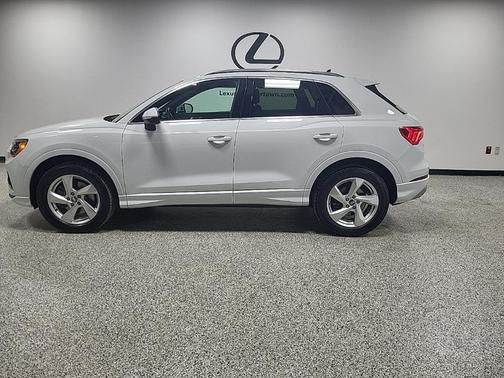 2020 Audi Q3 45 Premium