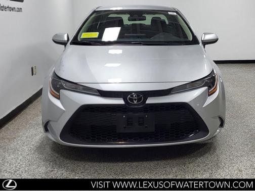 Classic Silver Metallic 2022 Toyota Corolla LE