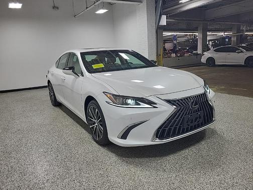 2023 Lexus ES 350 Base