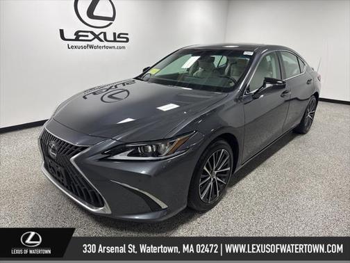 2025 Lexus ES 300h Base