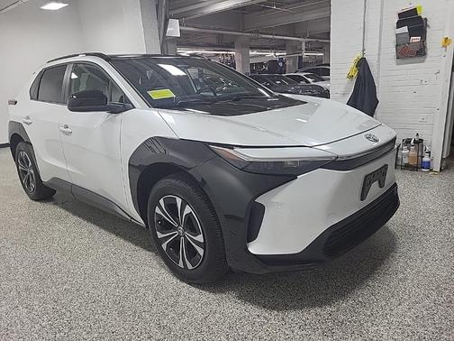 2024 Toyota bZ4X XLE