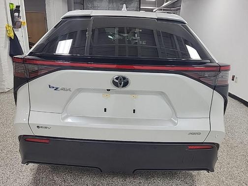 2024 Toyota bZ4X XLE