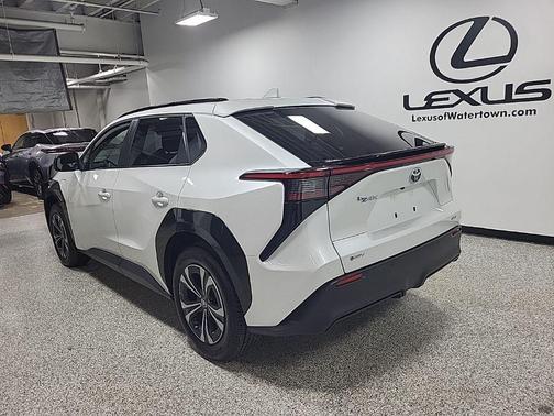 2024 Toyota bZ4X XLE