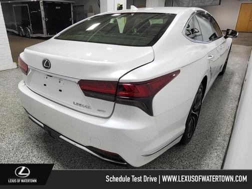 2023 Lexus LS 500h Base