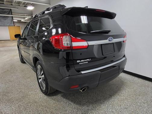 2021 Subaru Ascent Limited 8-Passenger