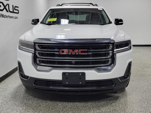 2023 GMC Acadia AWD AT4