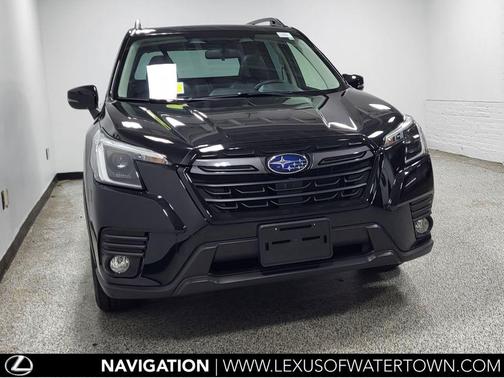 Crystal Black Silica 2023 Subaru Forester Limited