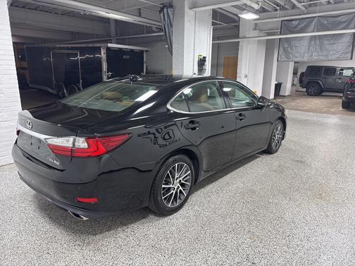 2016 Lexus ES 350 Base