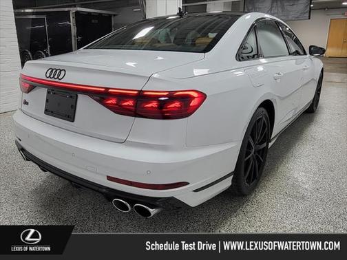 2024 Audi S8 4.0T