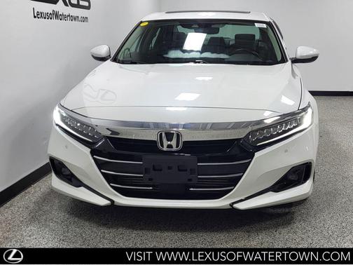Platinum White Pearl 2021 Honda Accord EX-L 1.5T