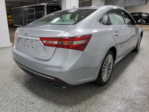 Celestial Silver Metallic 2016 Toyota Avalon Limited