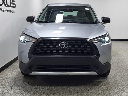 Sonic Silver 2022 Toyota Corolla Cross L