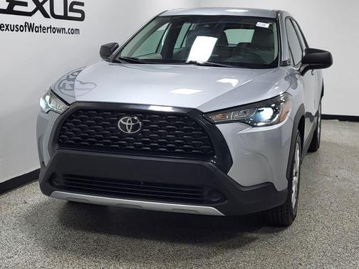 Sonic Silver 2022 Toyota Corolla Cross L