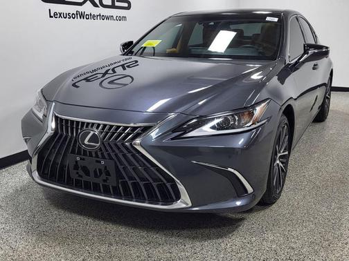 2023 Lexus ES 350 Base