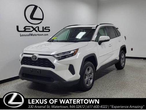 Ice Cap 2024 Toyota RAV4 XLE