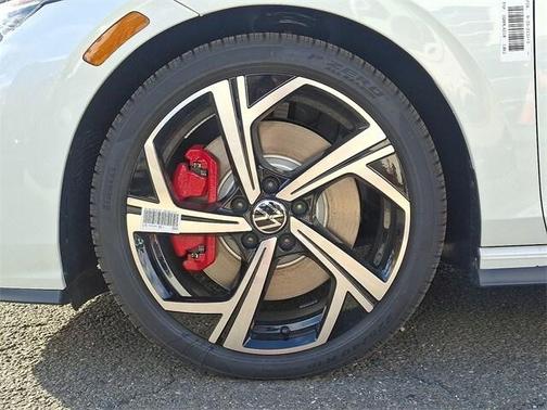 2026 Volkswagen Golf GTI SE