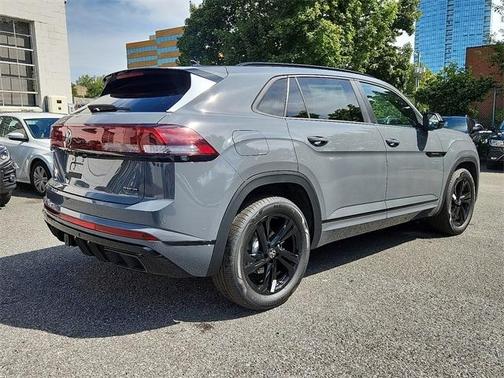2026 Volkswagen Atlas Cross Sport 2.0T SEL R-Line Black