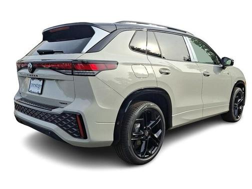 2025 Volkswagen Tiguan 2.0T SE R-Line Black