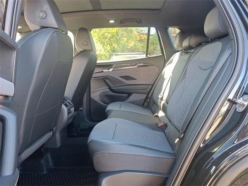 2025 Volkswagen Tiguan 2.0T SE R-Line Black