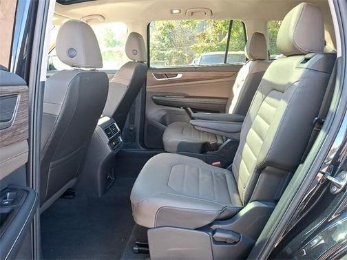 2025 Volkswagen Atlas 2.0T SEL