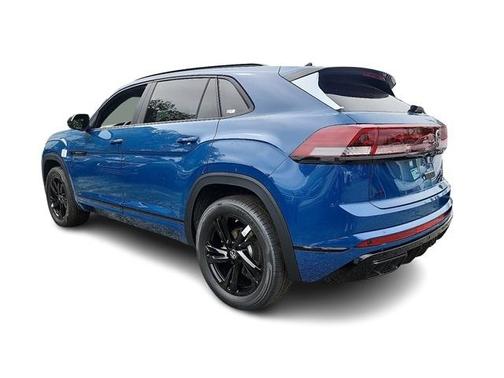 2026 Volkswagen Atlas Cross Sport 2.0T SEL R-Line Black