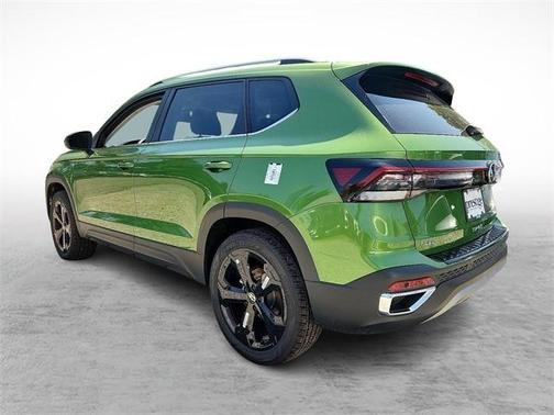 2025 Volkswagen Taos 1.5T SEL