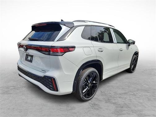 2025 Volkswagen Tiguan 2.0T SE R-Line Black