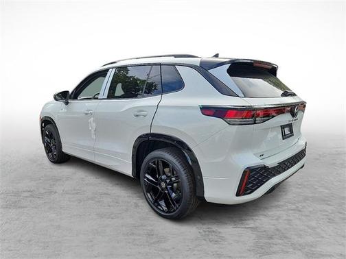 2025 Volkswagen Tiguan 2.0T SE R-Line Black