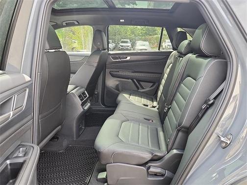 2026 Volkswagen Atlas Cross Sport 2.0T SEL