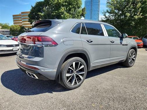 2025 Volkswagen Atlas Cross Sport 2.0T SEL Premium R-Line
