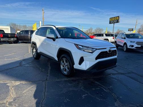 2024 Toyota RAV4 XLE