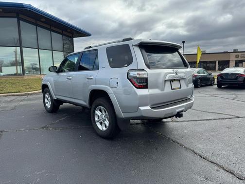 2024 Toyota 4Runner SR5