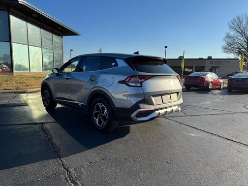 2024 Kia Sportage LX