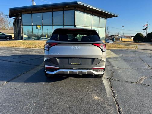 2024 Kia Sportage LX