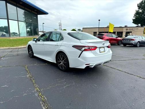 2023 Toyota Camry SE
