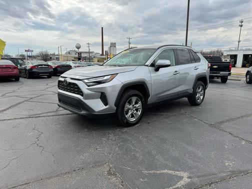 2024 Toyota RAV4 XLE
