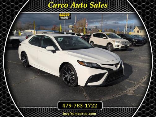 2024 Toyota Camry SE