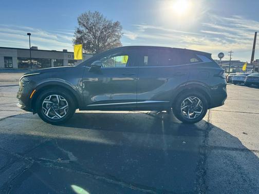 2024 Kia Sportage LX