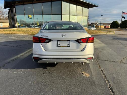 2024 Nissan Altima S FWD