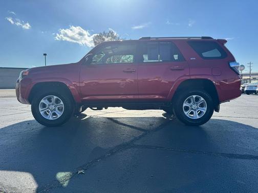 2024 Toyota 4Runner SR5