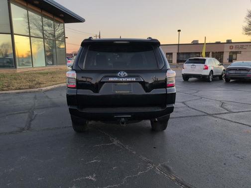 2024 Toyota 4Runner SR5