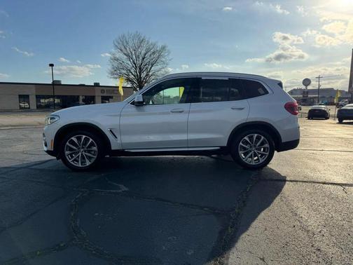 WHITE 2019 BMW X3 sDrive30i