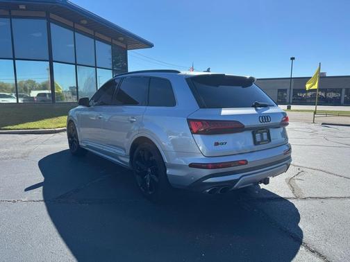 2021 Audi SQ7 4.0T Premium Plus