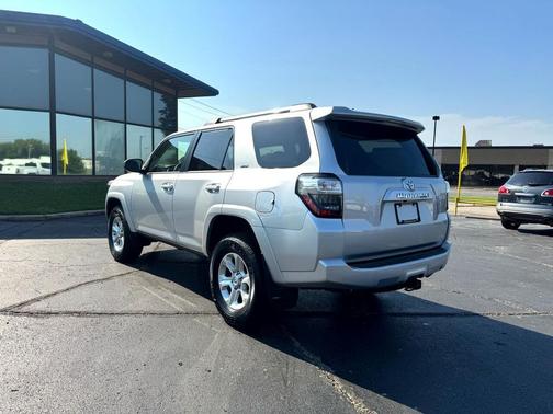 2024 Toyota 4Runner SR5