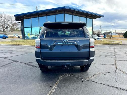 2024 Toyota 4Runner SR5